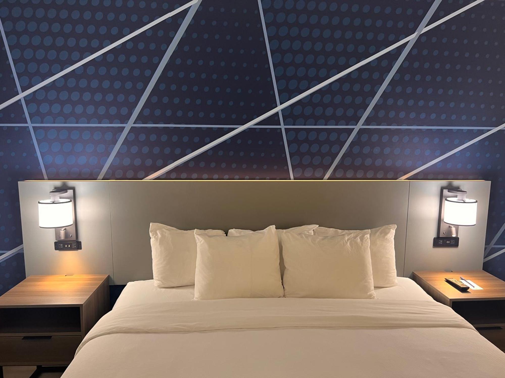 Comfort Suites Louisville Airport Экстерьер фото