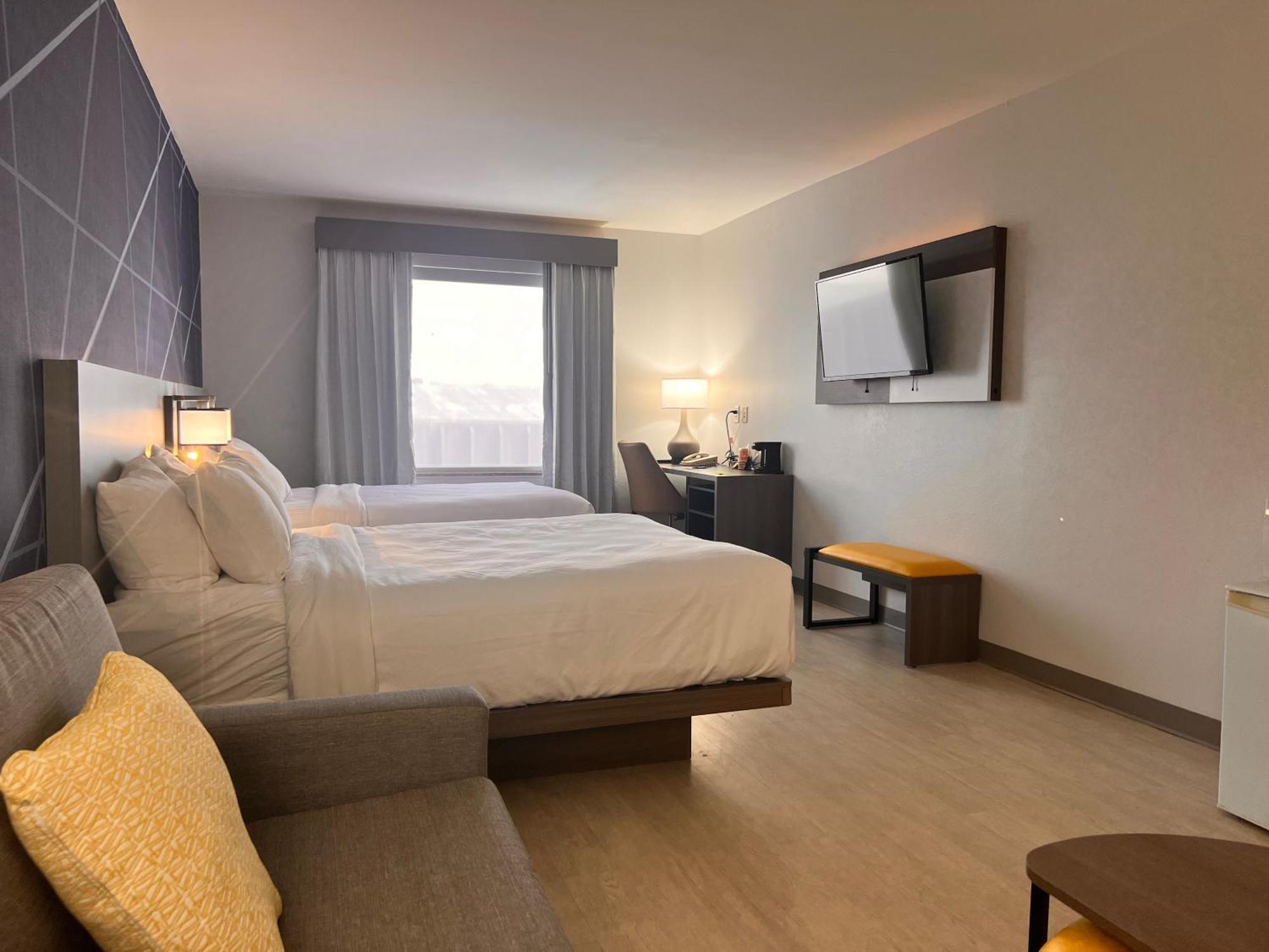 Comfort Suites Louisville Airport Экстерьер фото