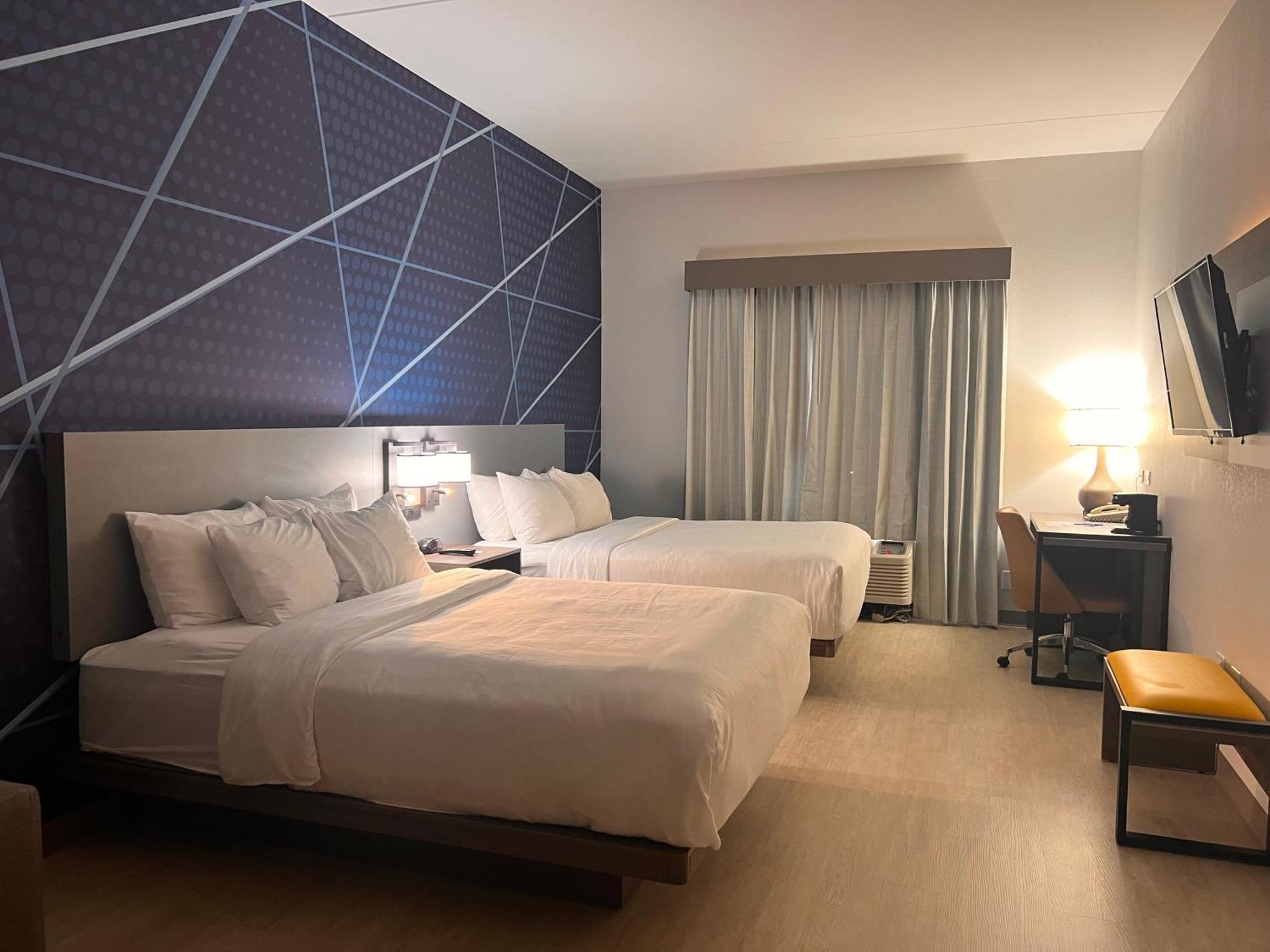 Comfort Suites Louisville Airport Экстерьер фото