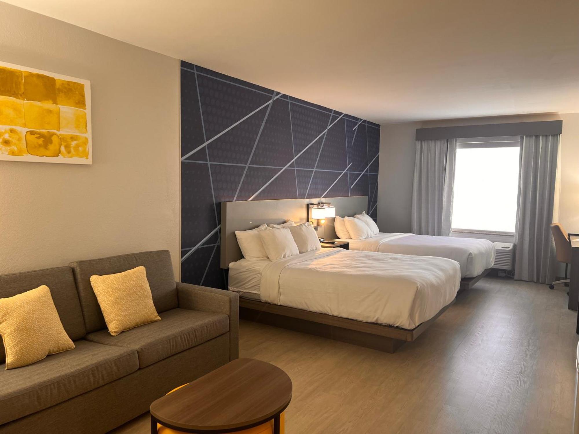 Comfort Suites Louisville Airport Экстерьер фото