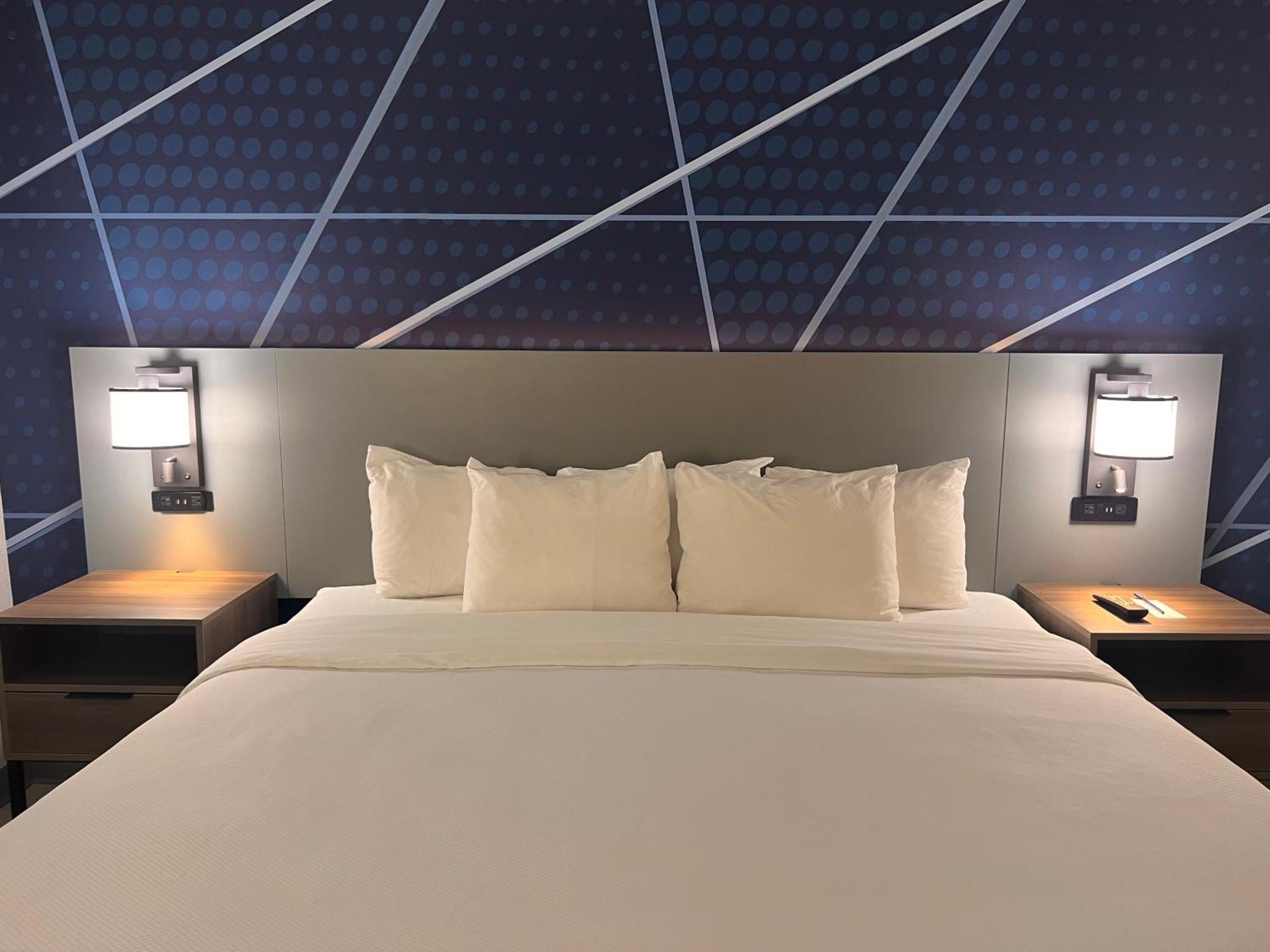 Comfort Suites Louisville Airport Экстерьер фото