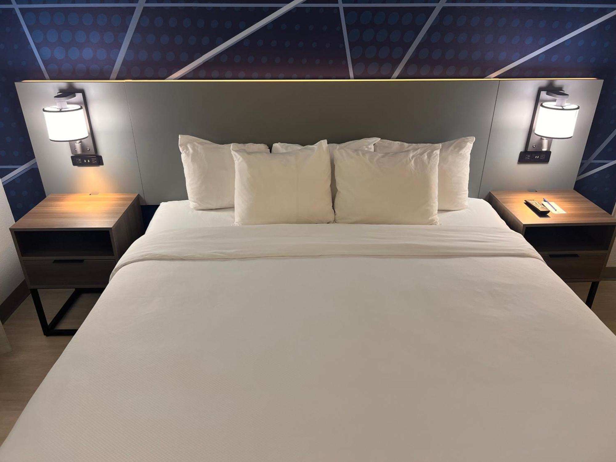 Comfort Suites Louisville Airport Экстерьер фото
