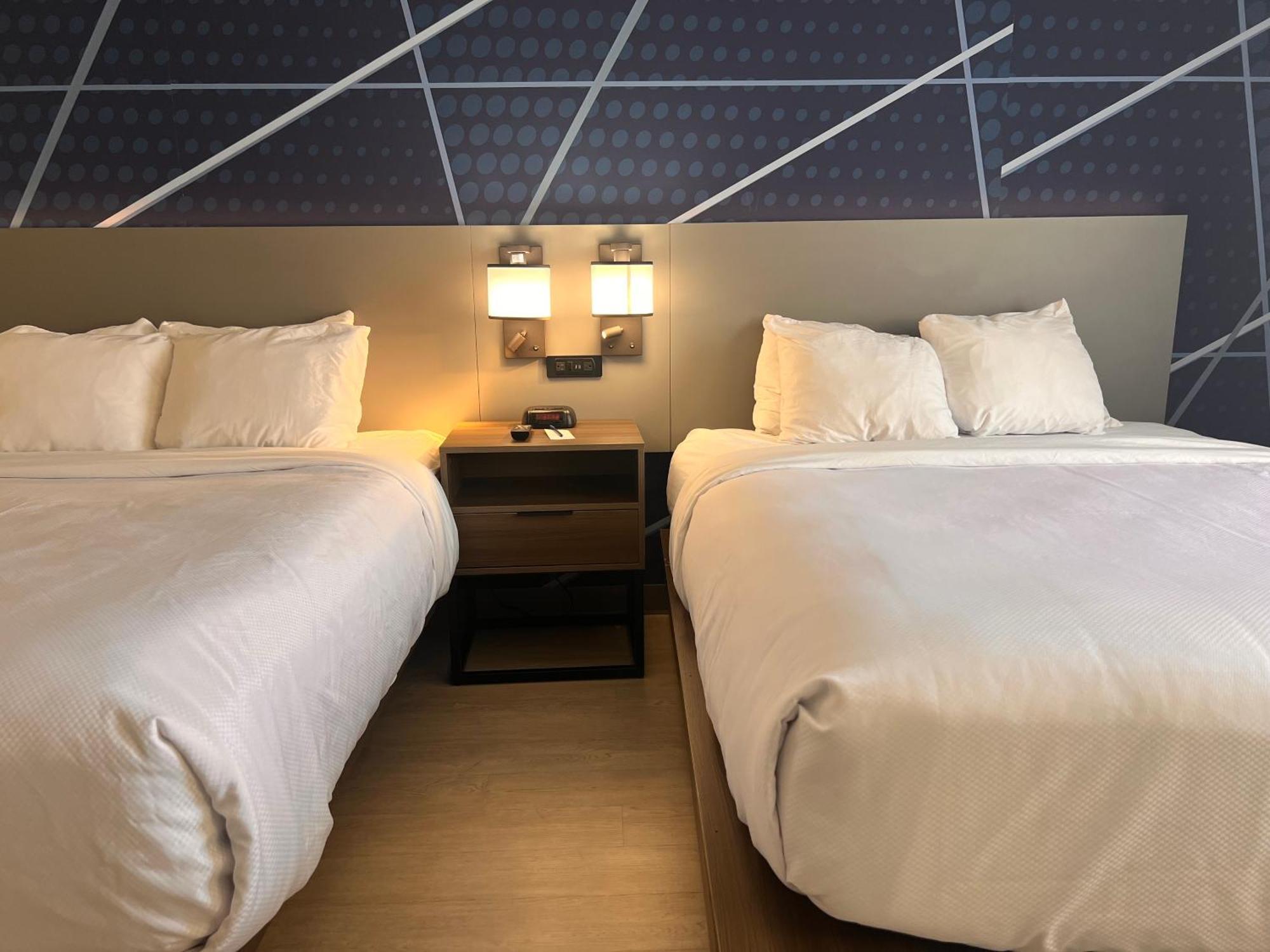 Comfort Suites Louisville Airport Экстерьер фото
