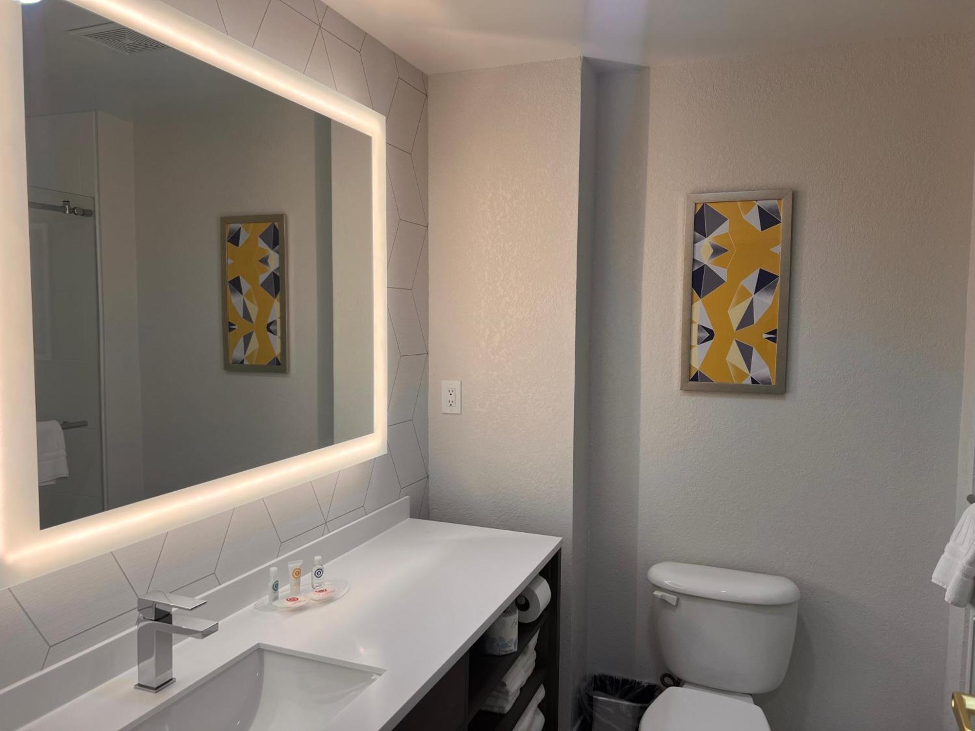 Comfort Suites Louisville Airport Экстерьер фото