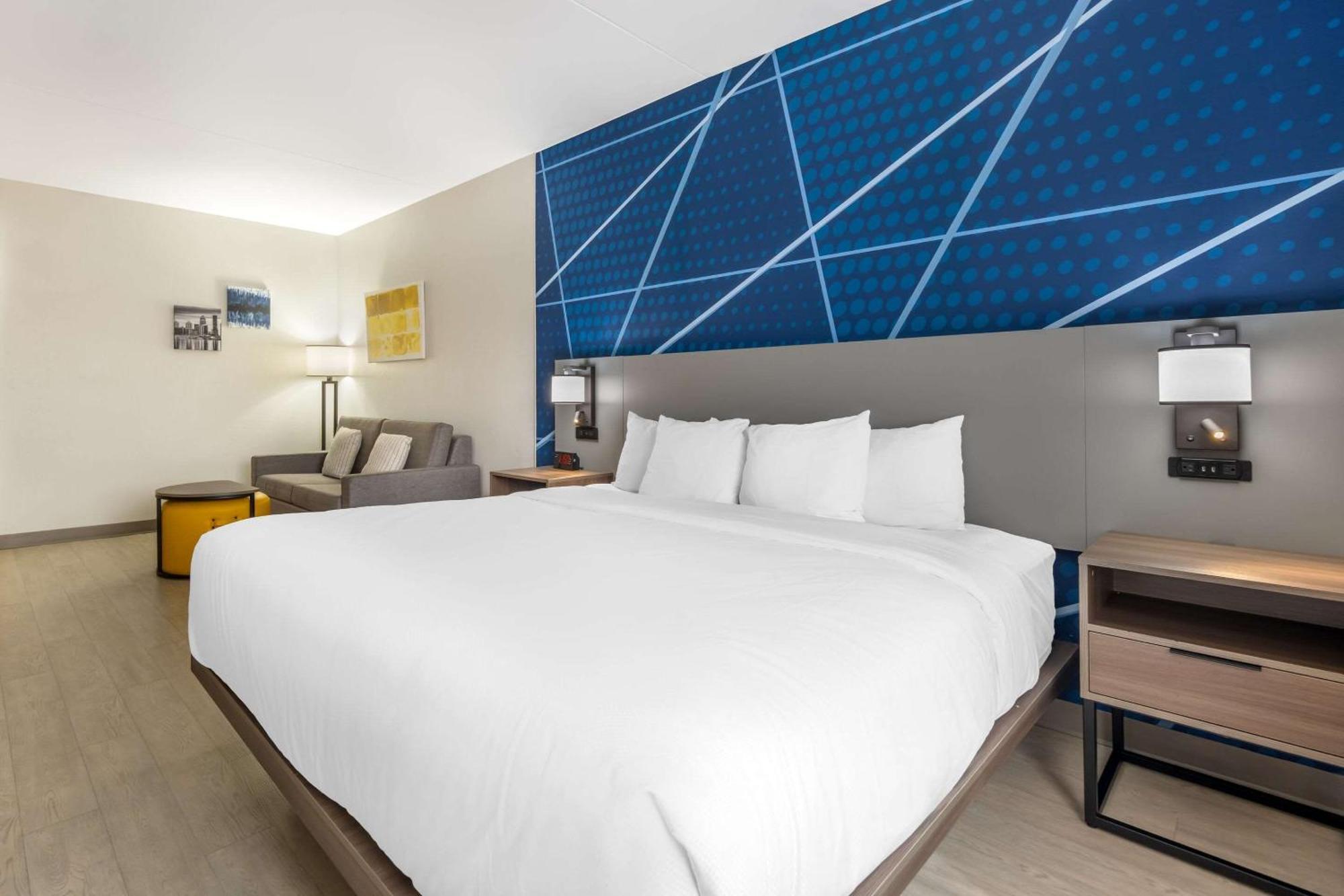 Comfort Suites Louisville Airport Экстерьер фото