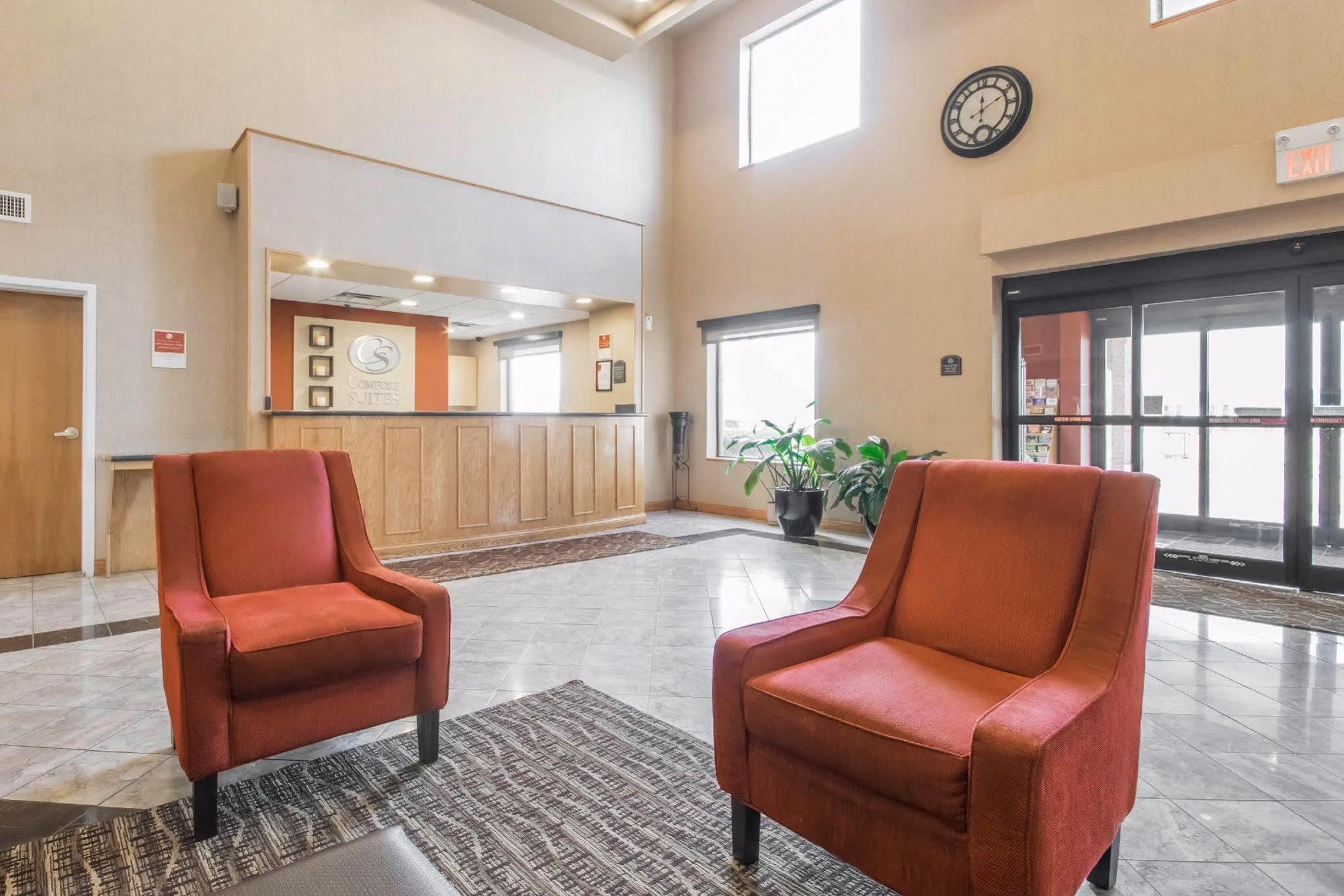 Comfort Suites Louisville Airport Экстерьер фото